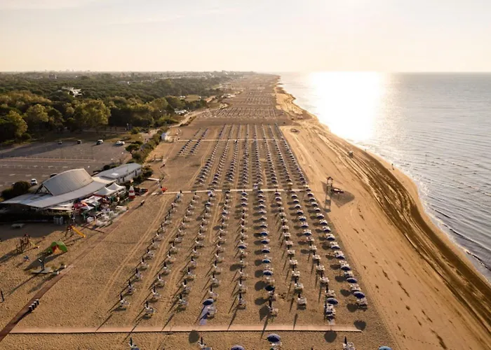 Charming Coastal With Pool Appartement Bibione